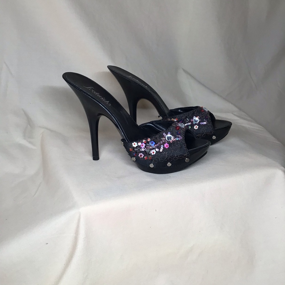 Frederick’s of Hollywood slides size 6 - Picture 2 of 6